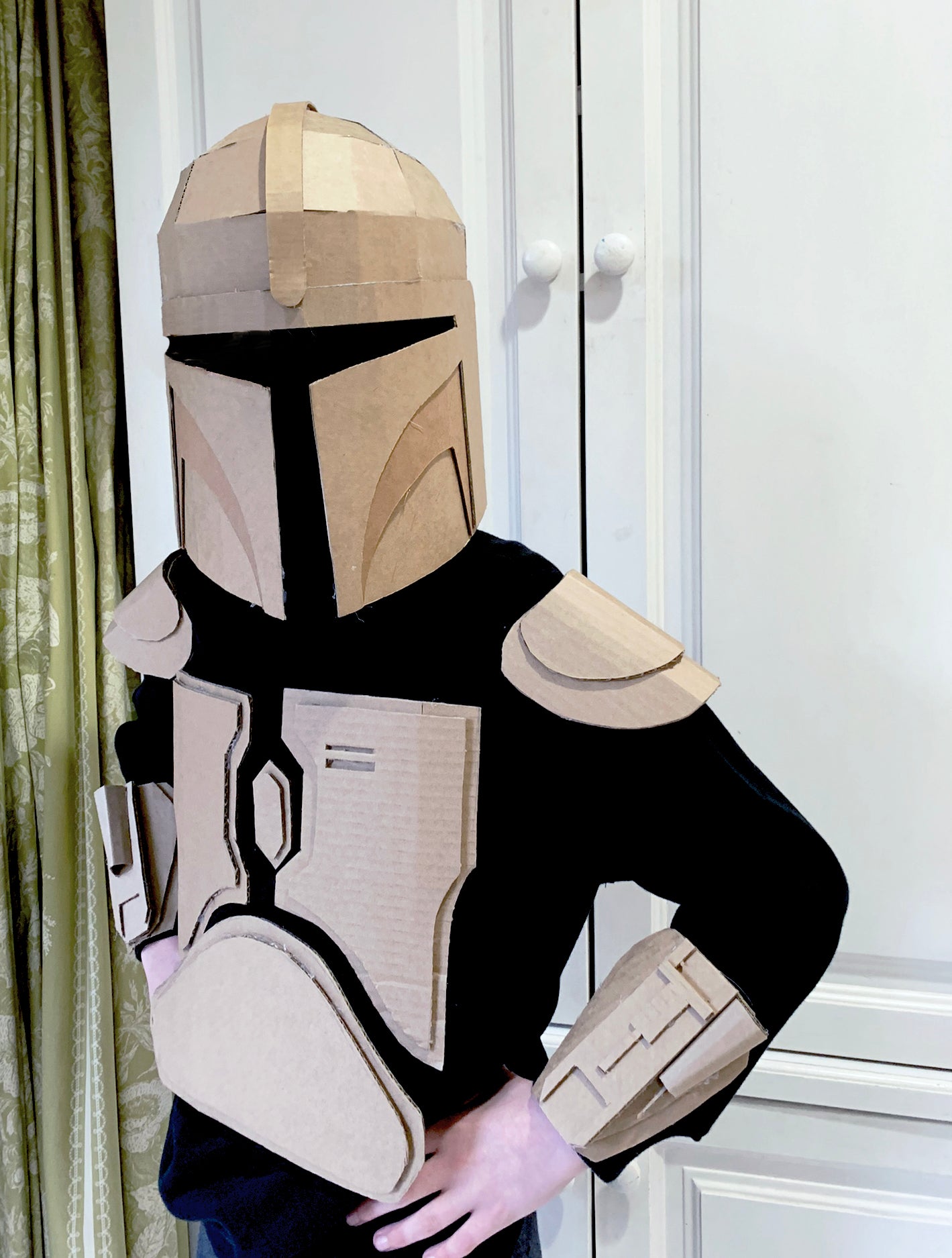 Bounty hunter costume inspired by the mandalorian armour 
